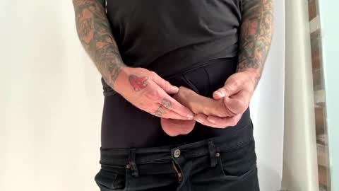 Snapshot of hornyhumpers chatting on September 13, 7:13 pm Hornyhumper online show from September 13, 7:13 pm