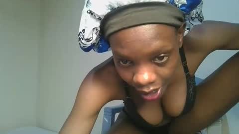 Snapshot of hornylittleprinces chatting on October 8, 1:03 am Princes online show from October 8, 1:03 am