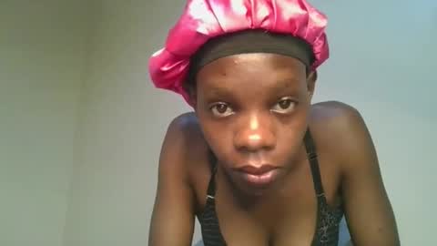 Snapshot of hornylittleprinces chatting on October 9, 3:26 am Princes online show from October 9, 3:26 am