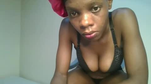 Snapshot of hornylittleprinces chatting on October 9, 6:06 pm Princes online show from October 9, 6:06 pm