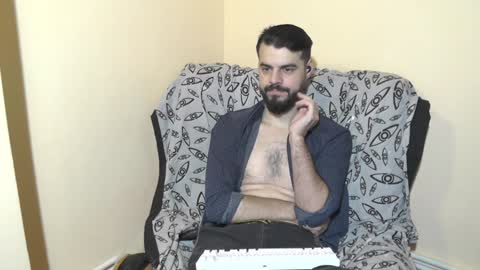 Snapshot of hornymaster93 chatting on December 11, 6:25 am hornymaster online show from December 11, 6:25 am