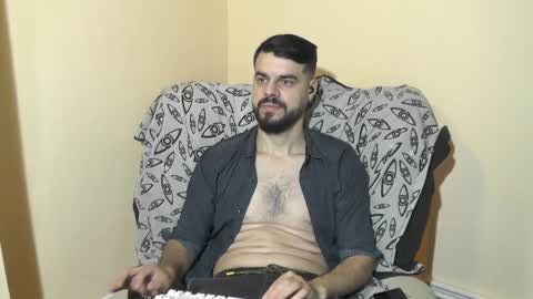 Snapshot of hornymaster93 chatting on December 14, 9:51 am hornymaster online show from December 14, 9:51 am