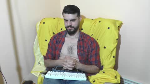 Snapshot of hornymaster93 chatting on January 6, 12:13 pm hornymaster online show from January 6, 12:13 pm
