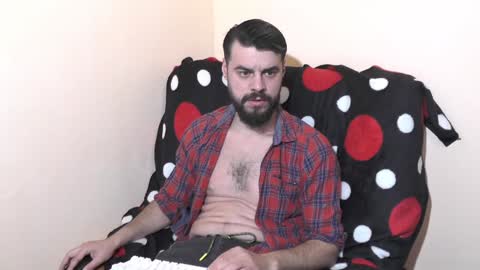 Snapshot of hornymaster93 chatting on January 26, 1:36 pm hornymaster online show from January 26, 1:36 pm