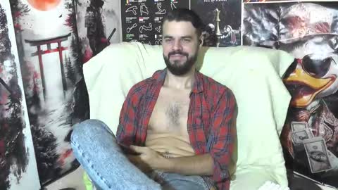 Snapshot of hornymaster93 chatting on September 11, 7:52 am hornymaster online show from September 11, 7:52 am