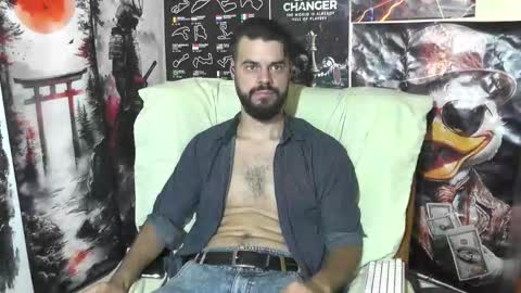 Snapshot of hornymaster93 chatting on September 13, 6:24 am hornymaster online show from September 13, 6:24 am