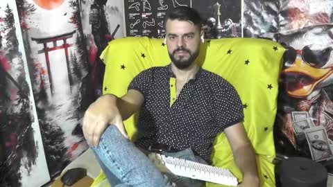 Snapshot of hornymaster93 chatting on September 26, 5:22 am hornymaster online show from September 26, 5:22 am