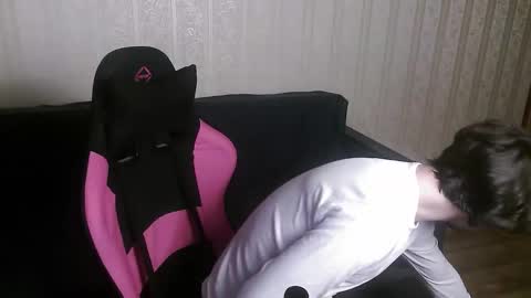 Snapshot of hornymorni chatting on October 23, 9:52 am fergus online show from October 23, 9:52 am