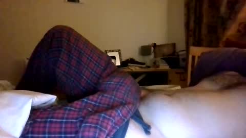 hornymorri93 online show from October 18, 10:21 pm