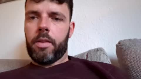 Snapshot of hornypeter1987 chatting on December 6, 9:21 am Hornypeter online show from December 6, 9:21 am