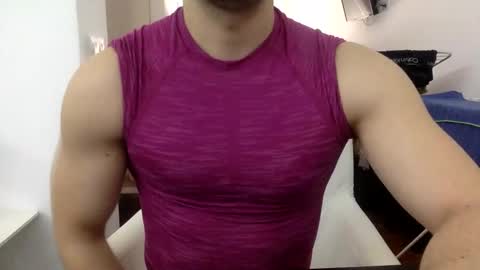 Snapshot of hornyspaniard93 chatting on February 5, 11:59 am hornyspaniard93 online show from February 5, 11:59 am