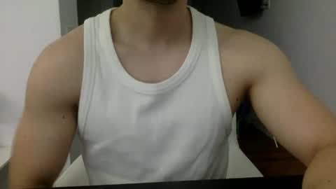 hornyspaniard93 online show from June 13, 7:23 pm