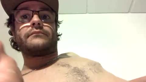 Snapshot of hornytony8 chatting on February 7, 4:37 am HornyTony online show from February 7, 4:37 am