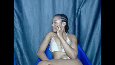 Snapshot of hornyxbum chatting on December 16, 2:57 am hornyxbum online show from December 16, 2:57 am