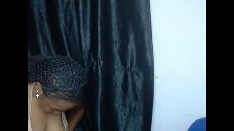 Snapshot of hornyxbum chatting on January 12, 8:03 pm hornyxbum online show from January 12, 8:03 pm