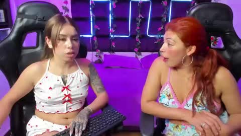 Snapshot of hornyy_mom chatting on February 6, 4:03 pm hornyy mom online show from February 6, 4:03 pm