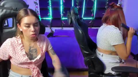 Snapshot of hornyy_mom chatting on February 8, 4:47 pm hornyy mom online show from February 8, 4:47 pm