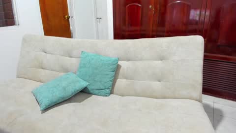 ronald and victoria online show from December 24, 12:44 am