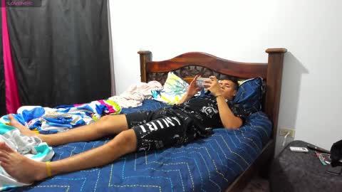 ronald and victoria online show from February 28, 2:09 am