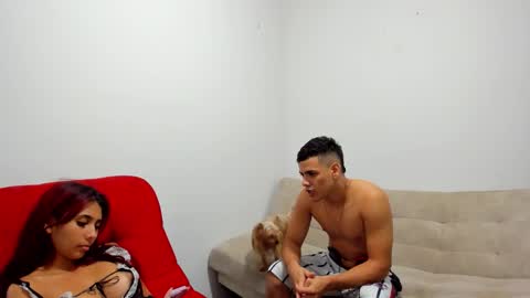 Snapshot of horrny_18_victoria chatting on October 25, 3:36 am ronald and victoria online show from October 25, 3:36 am