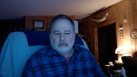 Snapshot of horsebigballs chatting on March 18, 4:15 am horsebigballs online show from March 18, 4:15 am