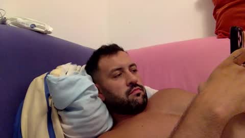 Snapshot of horsechris chatting on September 12, 10:32 pm Chriss90 online show from September 12, 10:32 pm