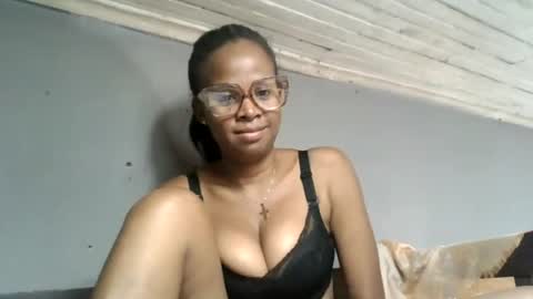 Hortansiaa online show from June 17, 10:43 pm
