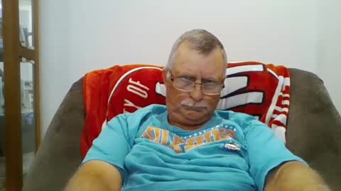 Snapshot of hot4tightholes chatting on July 7, 2:43 pm hot4tightholes online show from July 7, 2:43 pm