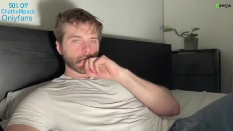 Snapshot of hot8pack01 chatting on March 11, 2:21 am Edward aka Wolf online show from March 11, 2:21 am