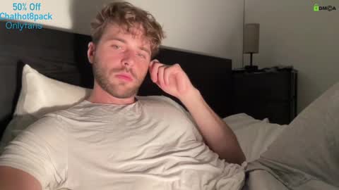 Snapshot of hot8pack01 chatting on September 17, 7:26 pm Edward aka Wolf online show from September 17, 7:26 pm