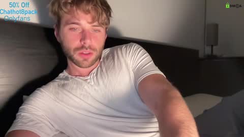 Snapshot of hot8pack01 chatting on October 7, 12:08 am Edward aka Wolf online show from October 7, 12:08 am