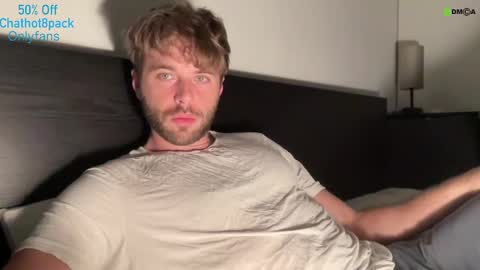 Snapshot of hot8pack01 chatting on October 8, 9:12 pm Edward aka Wolf online show from October 8, 9:12 pm