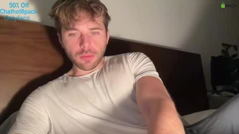 Snapshot of hot8pack01 chatting on December 1, 8:58 pm Edward aka Wolf online show from December 1, 8:58 pm