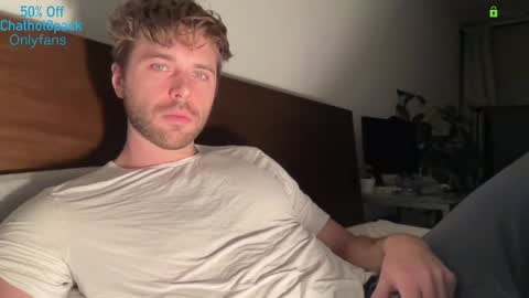 Edward aka Wolf online show from December 18, 12:38 am