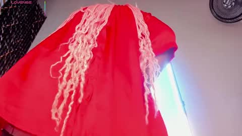hot__genesis online show from June 7, 4:11 pm
