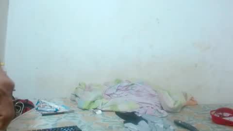 Snapshot of hot_and_complacent chatting on December 25, 12:59 am Private open online show from December 25, 12:59 am