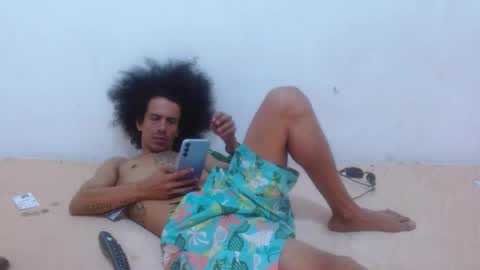 Snapshot of hot_and_complacent chatting on January 2, 2:22 am Private open online show from January 2, 2:22 am