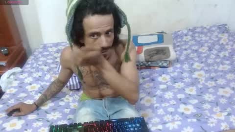 Snapshot of hot_and_complacent chatting on January 23, 9:39 pm Private open online show from January 23, 9:39 pm