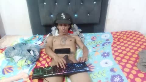 Snapshot of hot_and_complacent chatting on January 28, 12:26 am Private open online show from January 28, 12:26 am