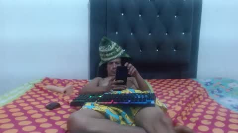 Snapshot of hot_and_complacent chatting on January 31, 6:57 am Private open online show from January 31, 6:57 am