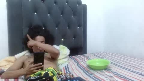 Snapshot of hot_and_complacent chatting on March 1, 11:15 pm Private open online show from March 1, 11:15 pm