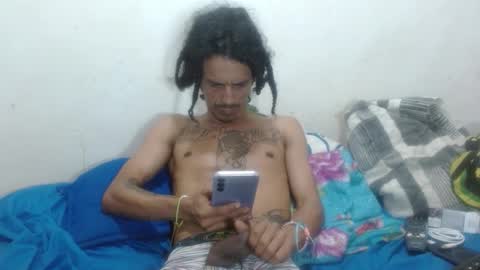 Snapshot of hot_and_complacent chatting on October 26, 8:59 pm Private open online show from October 26, 8:59 pm