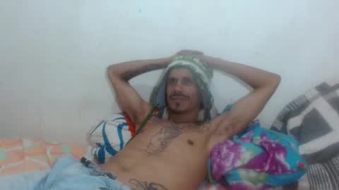 Snapshot of hot_and_complacent chatting on November 8, 12:00 am Private open online show from November 8, 12:00 am