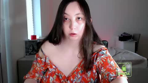 Lila online show from April 14, 3:18 pm