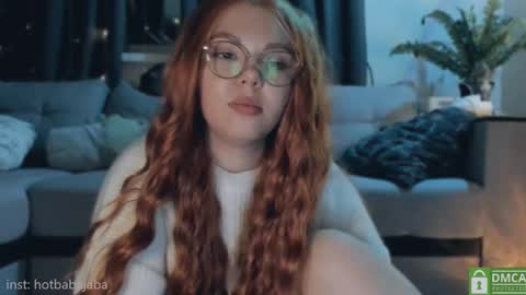Snapshot of hot_babayaga chatting on December 23, 10:23 pm online show from December 23, 10:23 pm