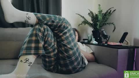 Snapshot of hot_babayaga chatting on February 27, 2:32 pm online show from February 27, 2:32 pm