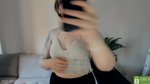 Snapshot of hot_babayaga chatting on March 8, 8:44 am online show from March 8, 8:44 am