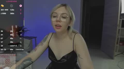 Snapshot of hot_babayaga chatting on September 22, 4:20 pm online show from September 22, 4:20 pm