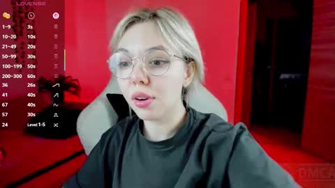 Snapshot of hot_babayaga chatting on October 21, 10:38 am online show from October 21, 10:38 am