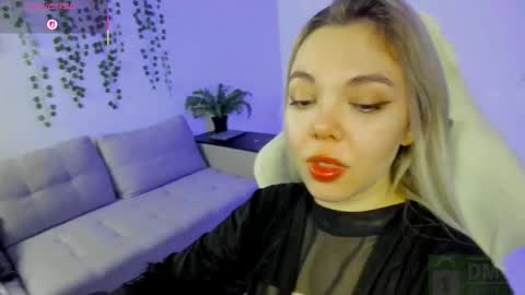 Snapshot of hot_babayaga chatting on November 16, 4:23 pm online show from November 16, 4:23 pm